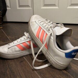 Adidas White Sneaker, Hot Pink 3 stripes with Blue Back, Size 6.5
